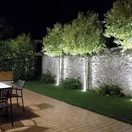 Millyholidays - Sunflower - Center - Nearby - Private Garden - Pool * Bardolino